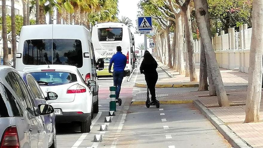 La policía constata que el carril-bici de Cullera no entorpece el tráfico