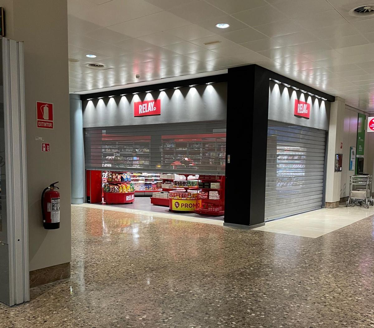 La tienda Relay en el aeropuerto de Asturias.