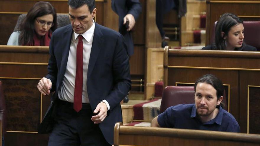 Sánchez asegura que PSOE y Podemos &quot;están obligados a entenderse&quot; para gobernar