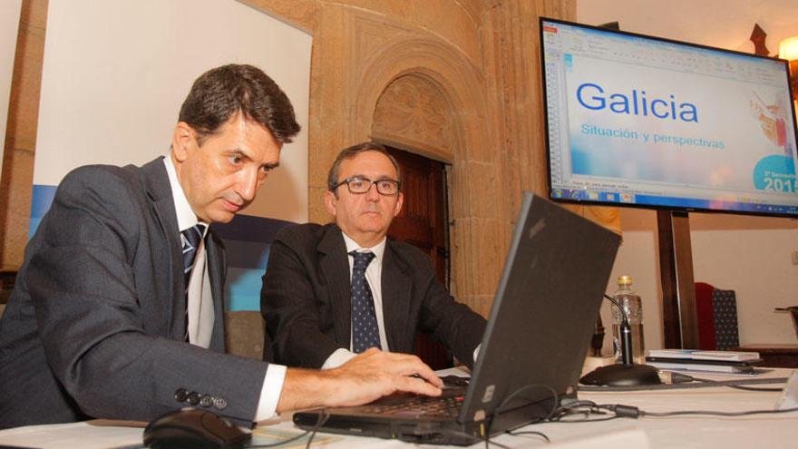 Rafael Domenech y Juan Carlos Hidalgo en la presentación del informe de situación.