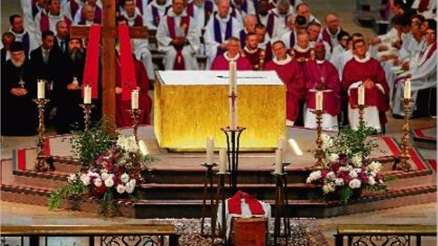 Funeral pel sacerdot francès assassinat per l&#039;Estat Islàmic