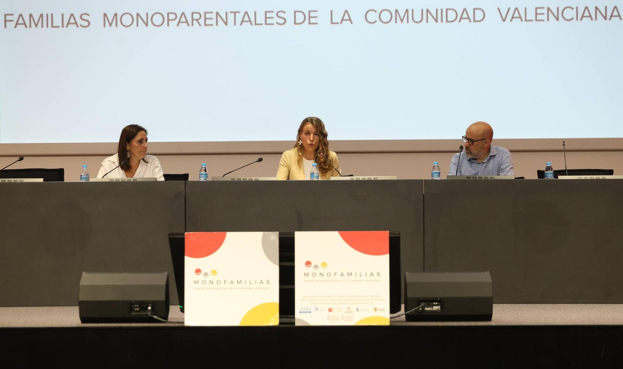 Congreso de familias monoparentales en València