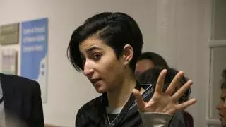 Alba Flores emociona a las presas de Wad Ras en una presentación del documental 'Flores para Antonio'