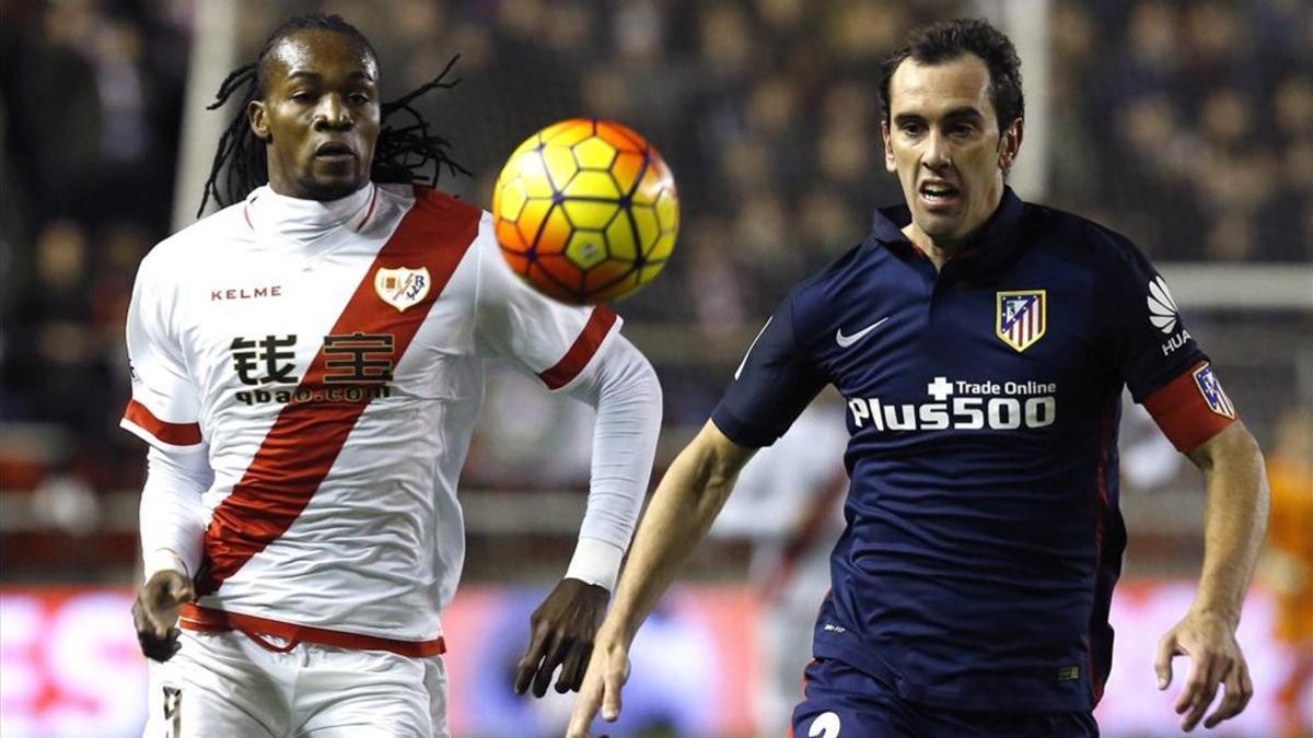 Manucho, en un partido con el Rayo contra el Atlético