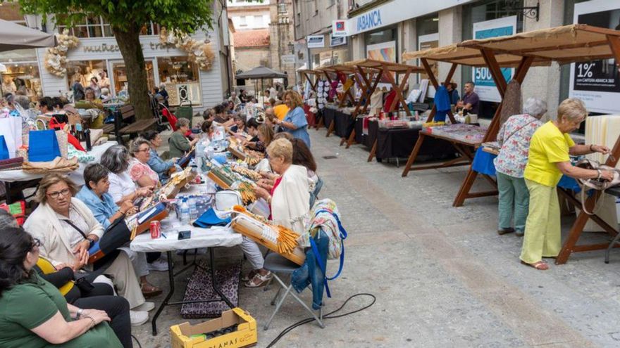 Participantes en ‘Labores na rúa’. |  FdV