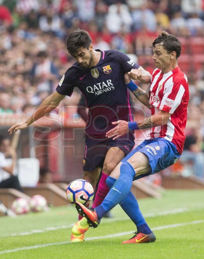 Las imágenes del  Sporting de Gijón, 0 - FC Barcelona, 5