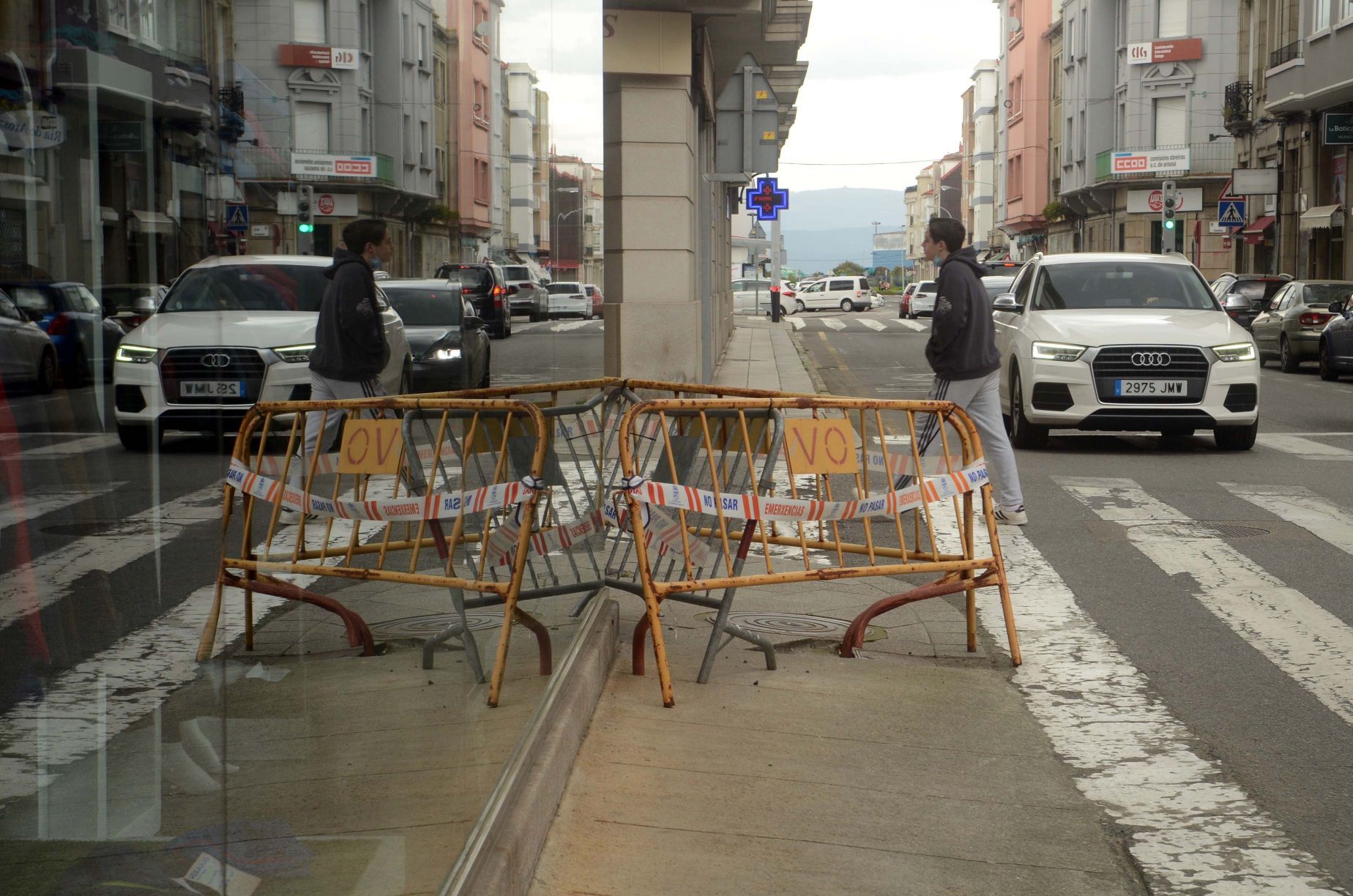 Una de las zonas del centro de Vilagarcía en la que proliferan las vallas.