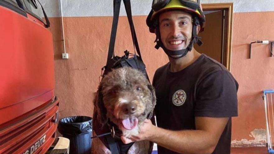 Dos bomberos de Marbella ayudan en los rescates en Marruecos