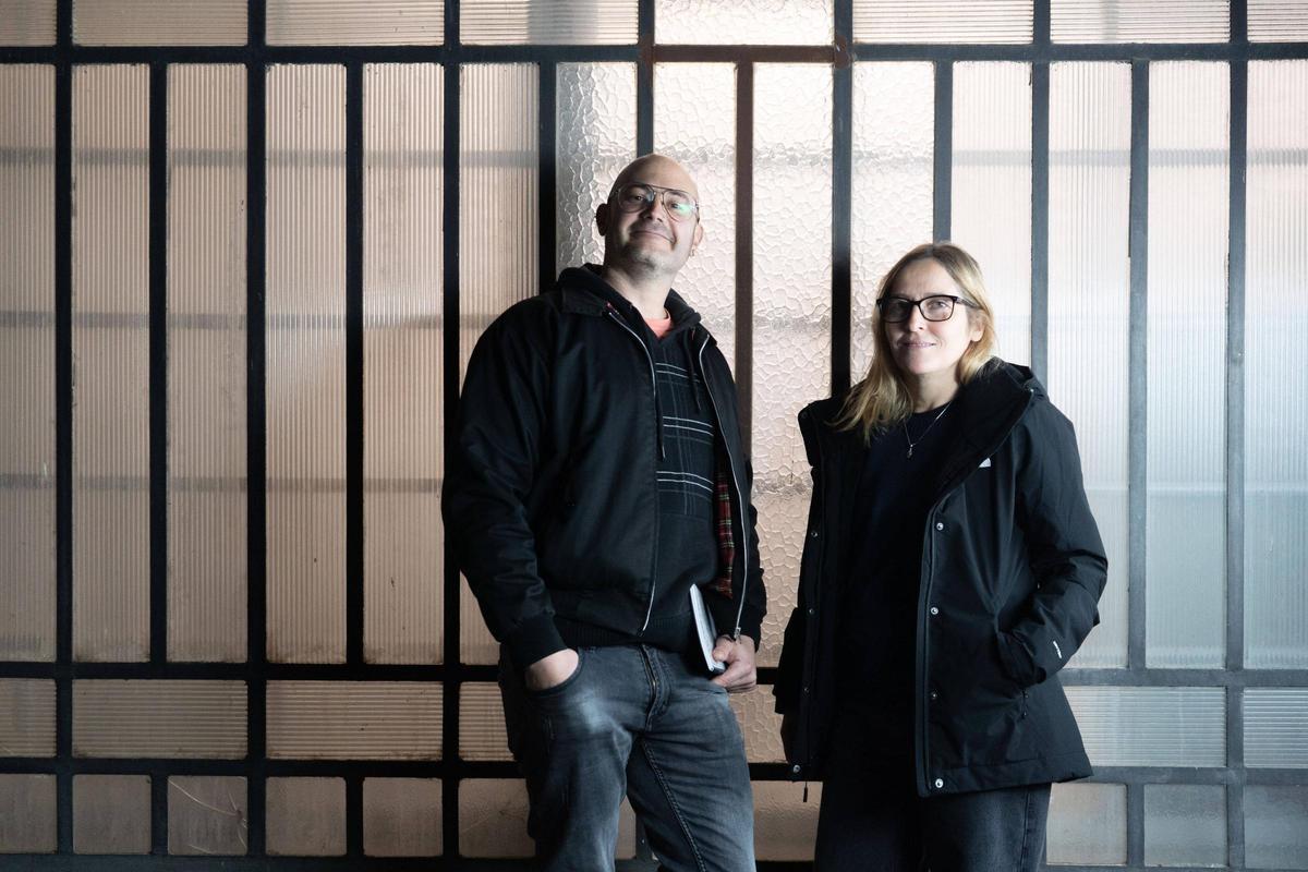 Israel Falcó i Maria Hernández, tots dos membres de Docents per l’habitatge digne a la Catalunya central