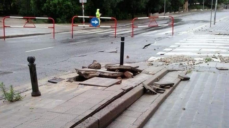 El trencament d&#039;una canonada obliga a tallar la Ronda del Parc de Figueres