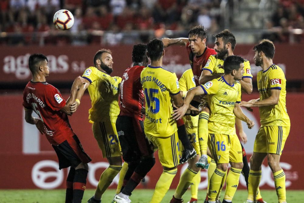 Real Mallorca besiegt in letzter Sekunde Cádiz