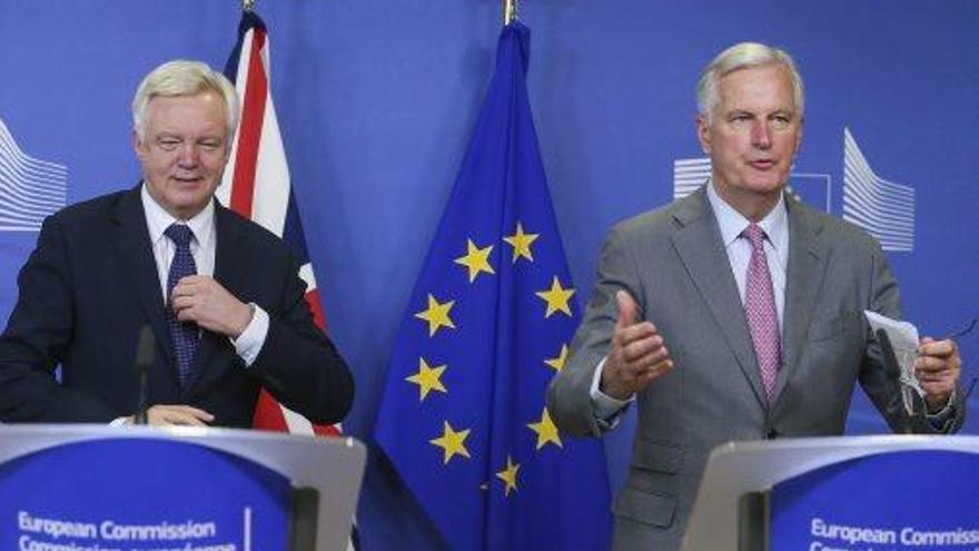 Michel Barnier (UE) i David Davis (UK) a la Comissió Europea