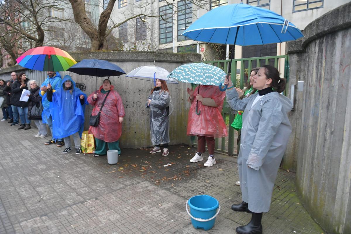 Protesta en el CEIP Wenceslao Fernández Flórez