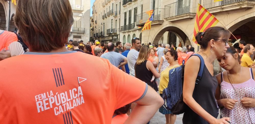 Acte de l'11 de setembre a la plaça del Vi de Girona organitzat per l'ADAC i el Forn