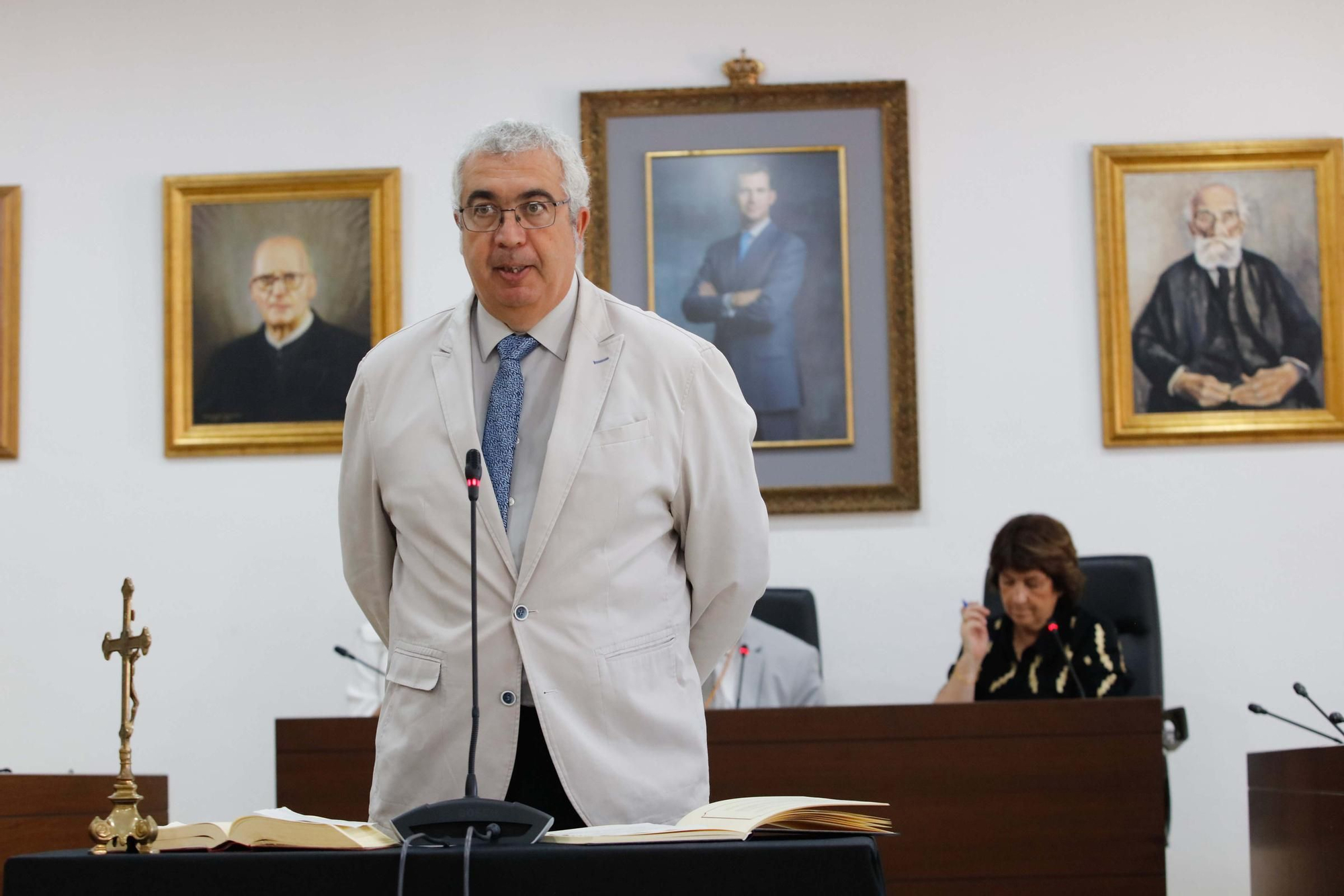 Galería de imágenes de la toma de posesión de Vicent Roig como alcalde de Sant Josep