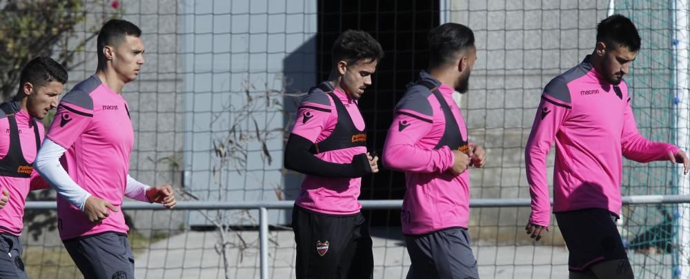 Coke ya entrena con el Levante UD