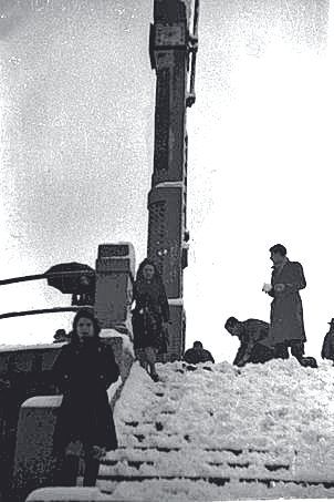 Imágenes del temporal de nieve que azoto Gijón en 1944