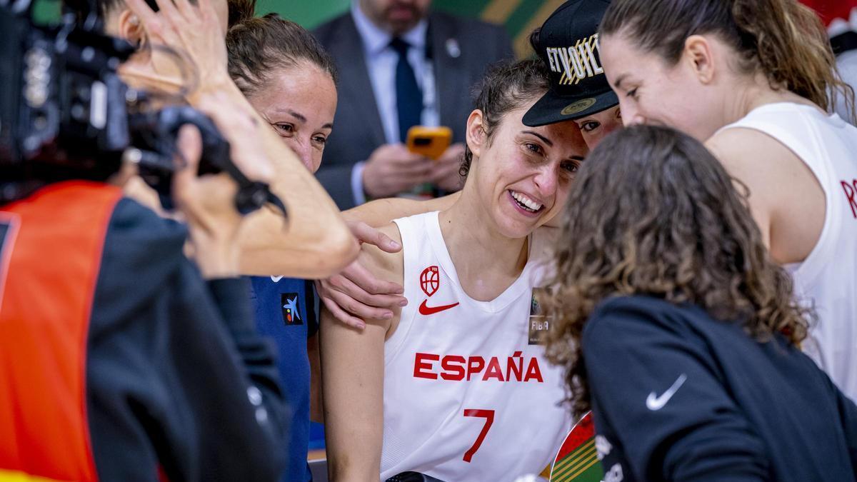 Alba Torrens, emocionada tras ganar a Hungía y celebrar el billete olímpico