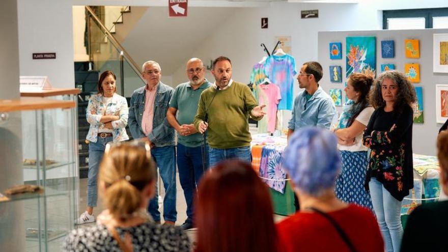 El alcalde Raúl Afonso en la inauguración de la exposición que se celebró año pasado en la Casa de la Cultura.