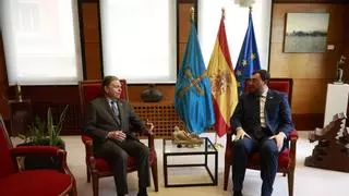 El Alcalde se queja ante Barbón de la "parálisis" en el viejo HUCA y de que "hay mucho pendiente" en Oviedo