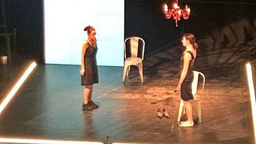 Bernarda Alba entusiasma en el Latorre