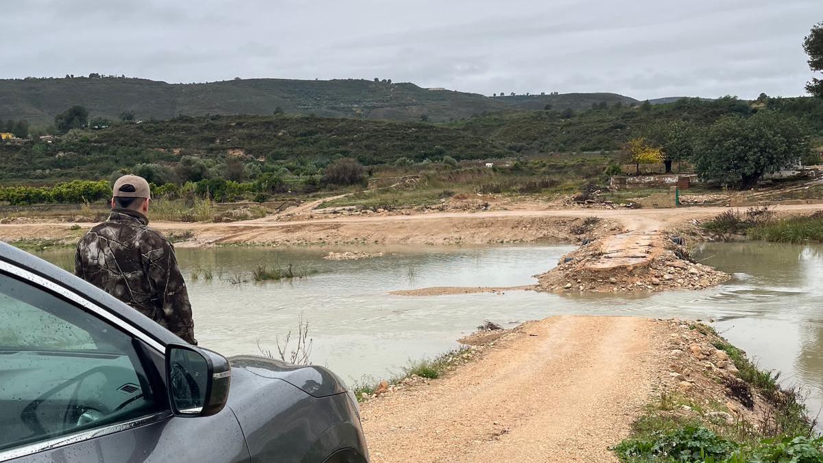 Paso de la partida del Ràfol que se ha visto afectado por la última crecida.