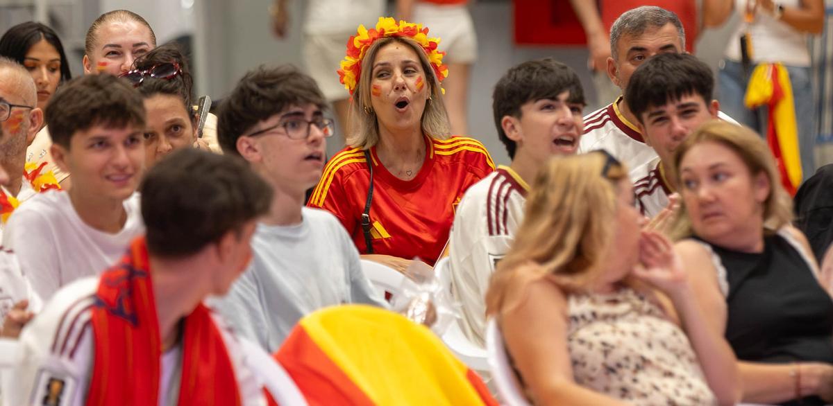 Alicante vibra con "La Roja"