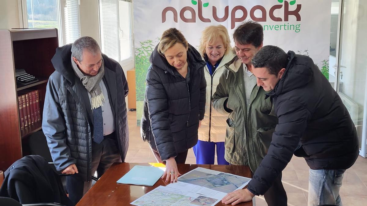 Visita de la consejera Marta Gastón al nuevo proyecto empresarial de Javierregay, perteneciente al municipio de Puente de la Reina.