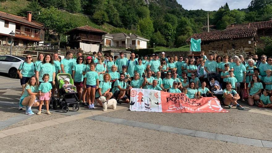 Veinte años a toda marcha en Sobrescobio: el concejo celebra la XX edición de la caminata que une todos sus pueblos