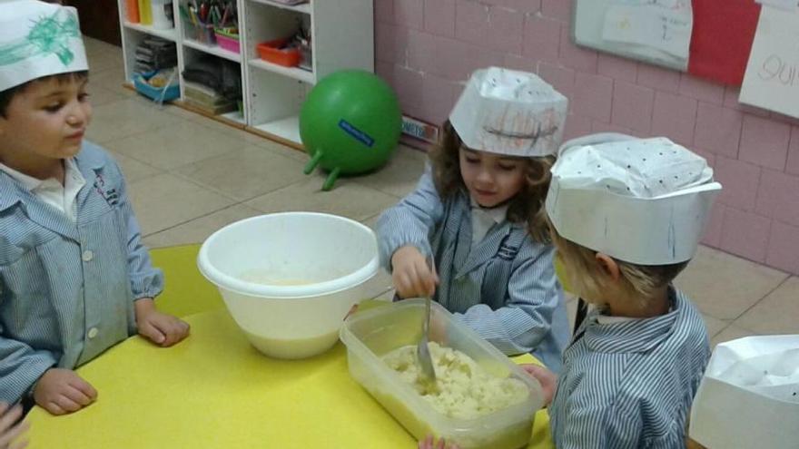 Los pequeños se rinden a los buñuelos