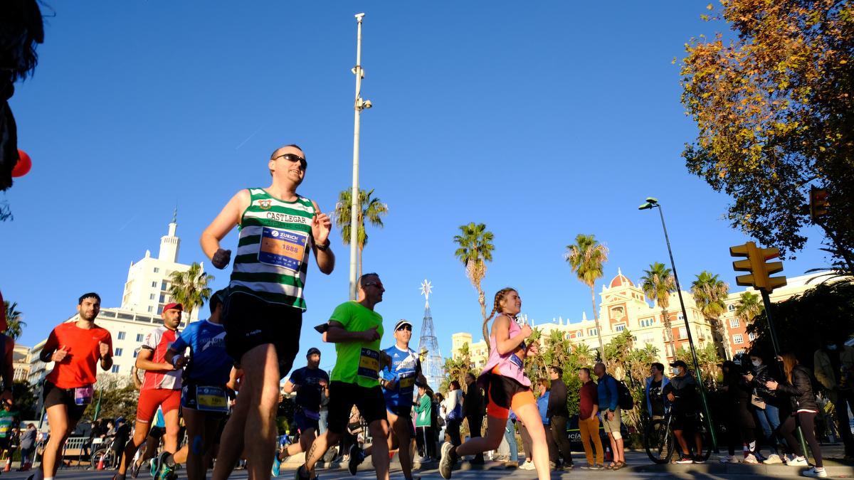 Las imágenes de la Zurich Maratón de Málaga