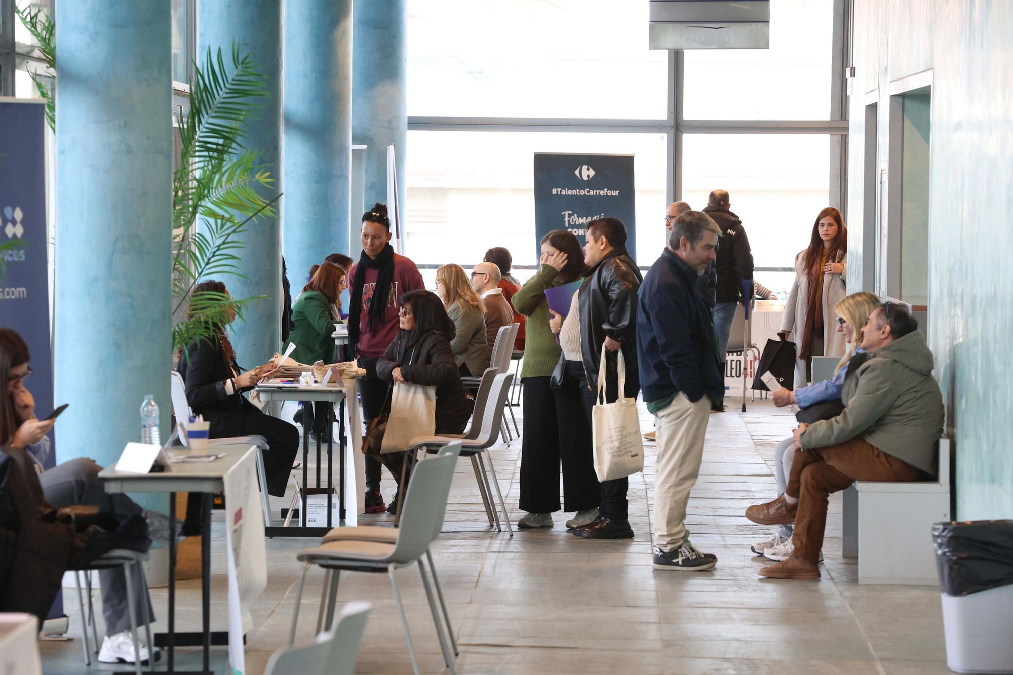 Feria de empleo Encontros 45+ en Palexco