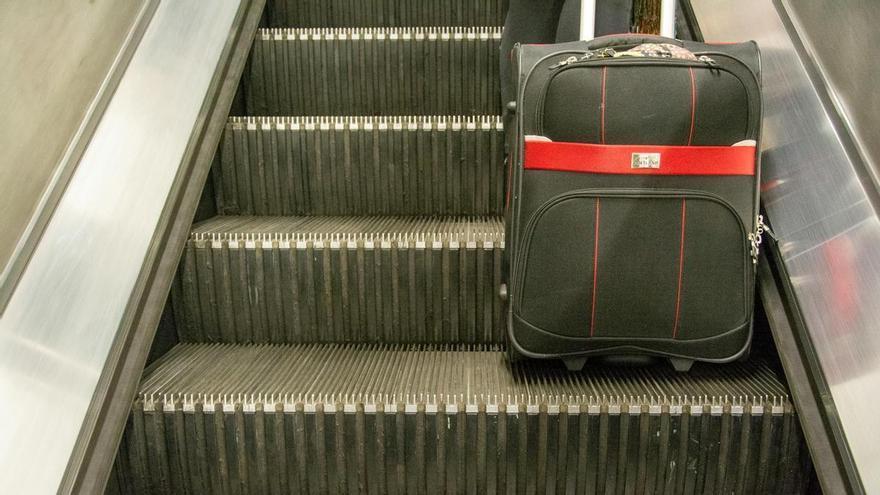 Esta aerolínea decide eliminar el equipaje de mano gratuito de cara a las vacaciones de verano
