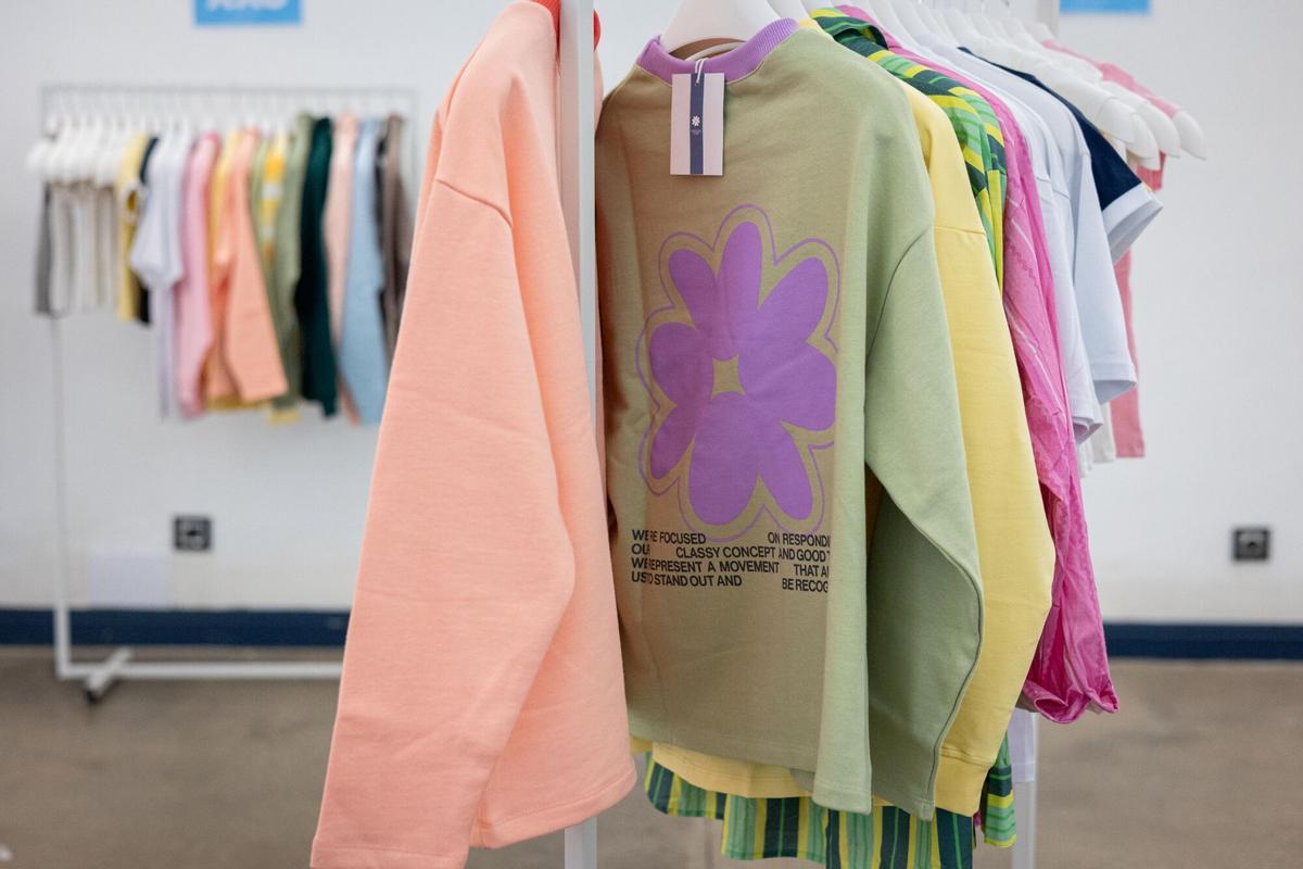Voladora, la marca de ropa que arrasa en sus Pop-Up de Zaragoza: "Teníamos que reponer todos los días"