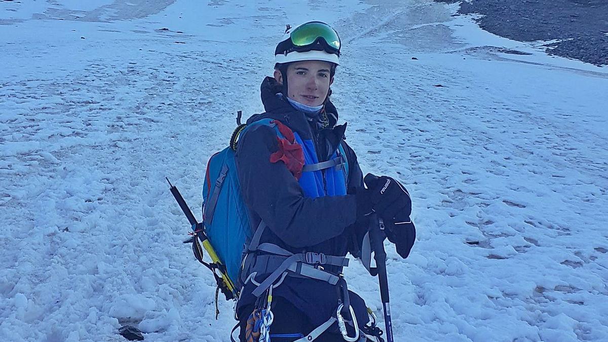Jeremy Márquez, de 15 anys, arribant al Mont Blanc | EMPORDÀ