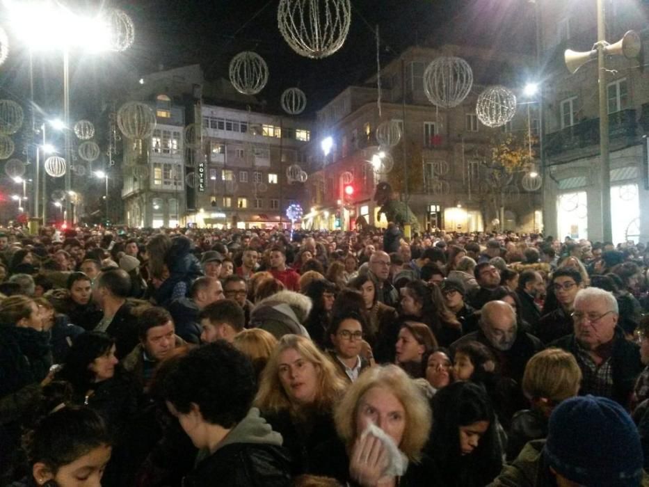 Ya es Navidad en Vigo: 10 milllones de luces para marcar una historia. // A. Villar | J. Lores | J. Álvarez | C. Delgado