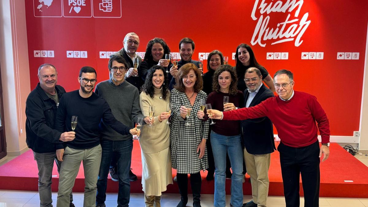La secretaria general del PSIB-PSOE, Francina Armengol, durante la tradicional copa de navidad de los socialistas celebrada esta mañana