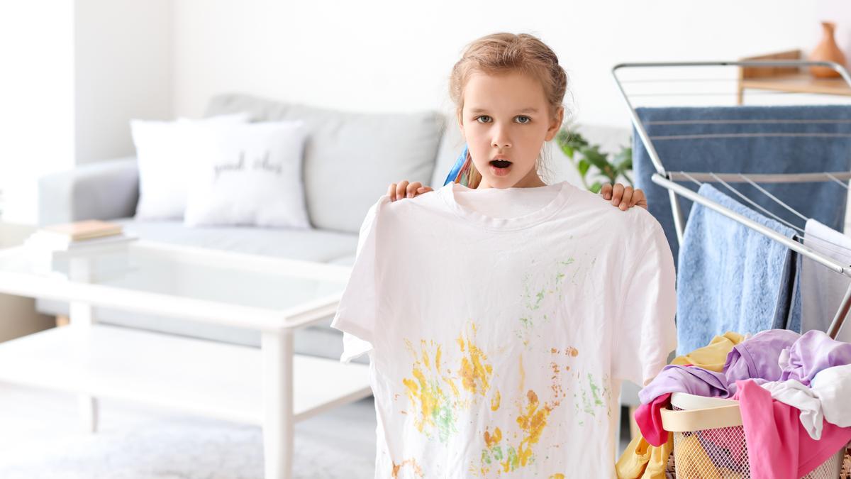 Trucos de limpieza | 5 remedios caseros fáciles para quitar las manchas de la ropa de los niños