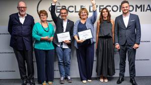 De izquierda a derecha, Pedro Fontana (Cercle), la consellera Anna Simó, Alberto Vila (ITB), Tana Tarapiella (Edumar), Paula San Luis (CaixaBank Dualiza) y Felipe Campos (Agbar).