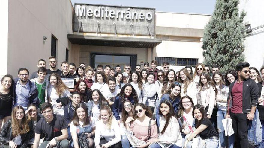 60 futuros periodistas de la UJI visitan la sede de Mediterráneo