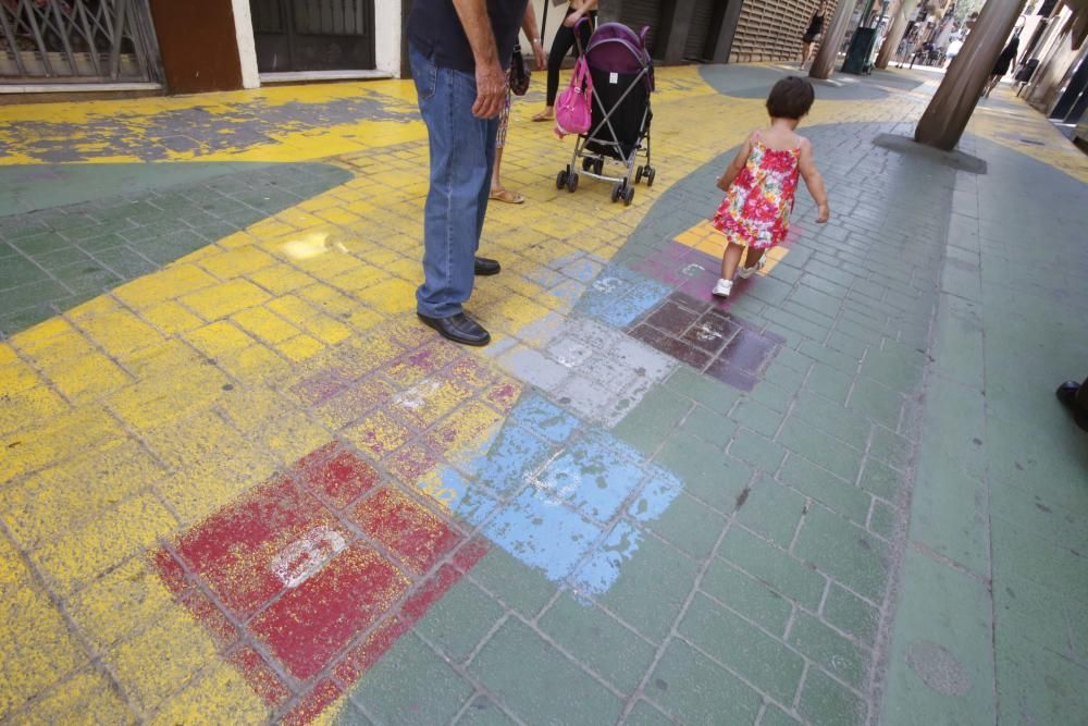 Los juegos infantiles han perdido color