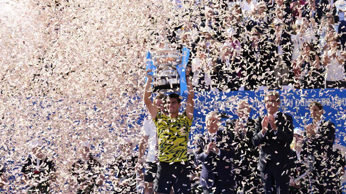 Alcaraz acecha a Djokovic por el número 1 mundial