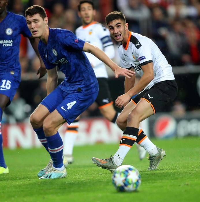 Partido de gala en el estadio valencianista