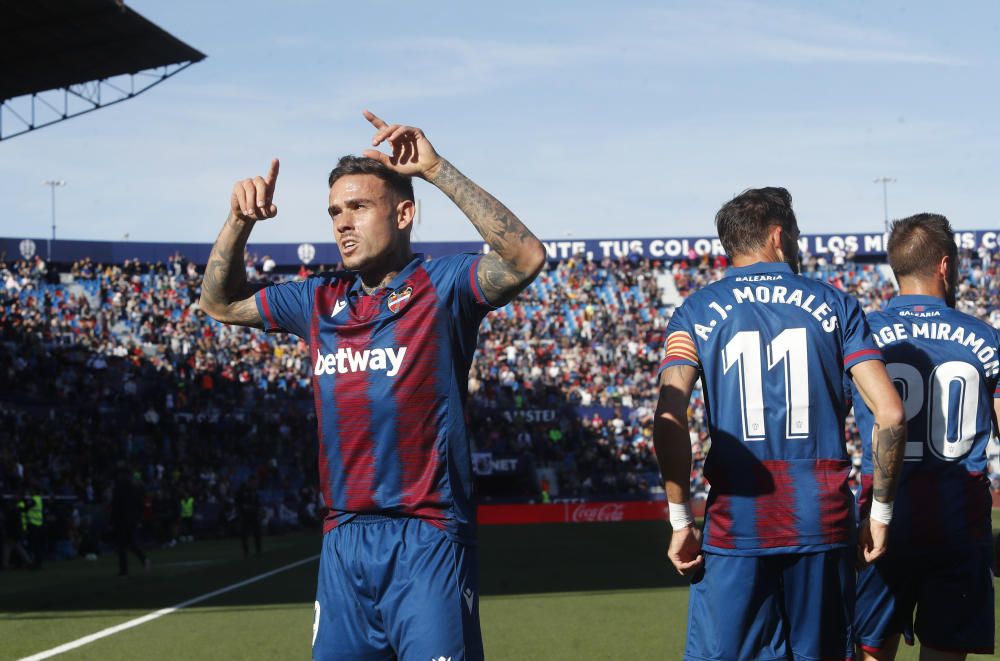 Las mejores fotos del Levante UD - Granada CF