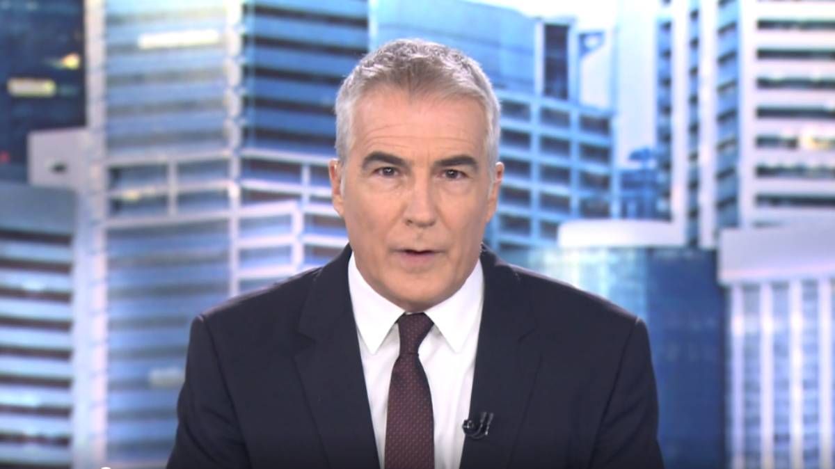 David Cantero presentando 'Informativos Telecinco' en el año 2021
