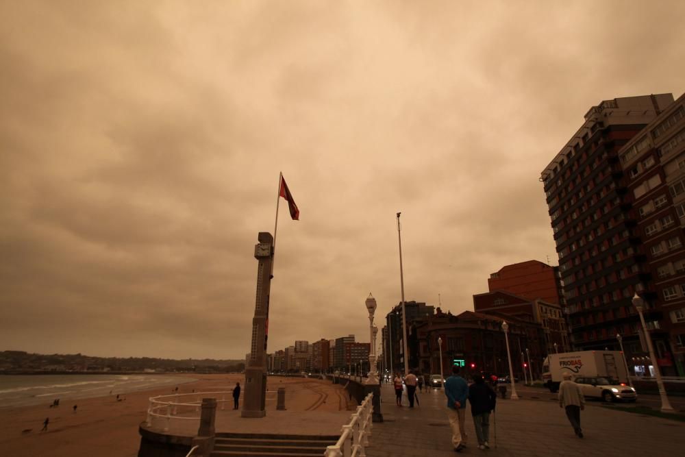 El humo de los incendios llega a Gijón