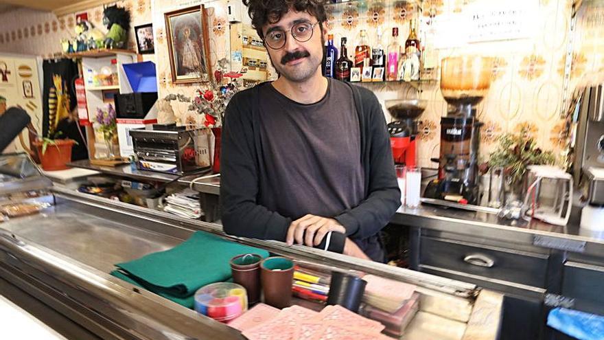 García Ibarra, durante el rodaje de la película en Elche. | ANTONIO AMORÓS