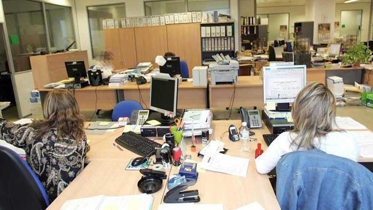 Imagen de archivo de empleados públicos.