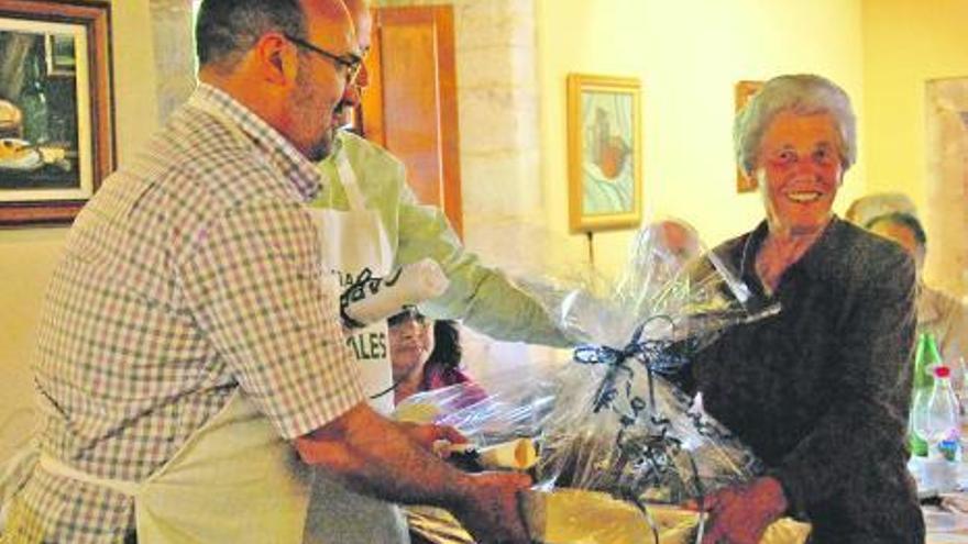 La Casa Bárcena de Carreña acogió la celebración anual del «Día del mayor» en Cabrales