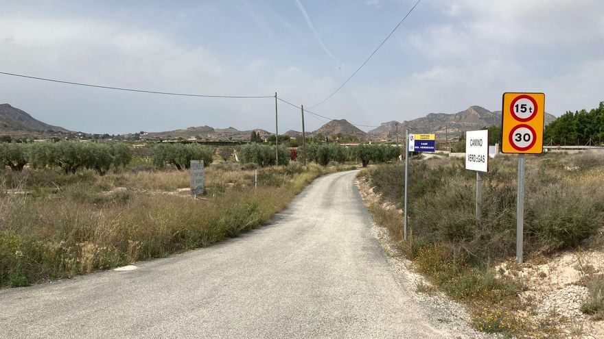La sorpresa (desagradable) del tasazo de la basura para cientos de vecinos del extrarradio de Agost
